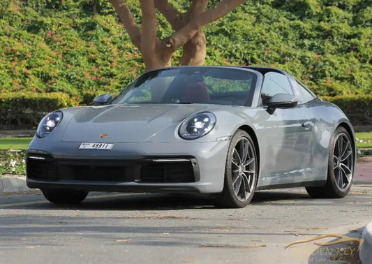 Dubai Airport Transfer - With Porsche 911 Targa 4 2023 - Golden Key Rent Car LLC