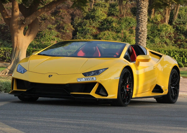 Lamborghini Huracan Evo Spyder 2023 или аналогичный - Airport Car Rental in Dubai