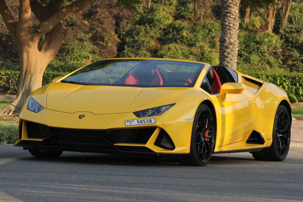 Lamborghini Huracan Evo Spyder 2023 или аналогичный