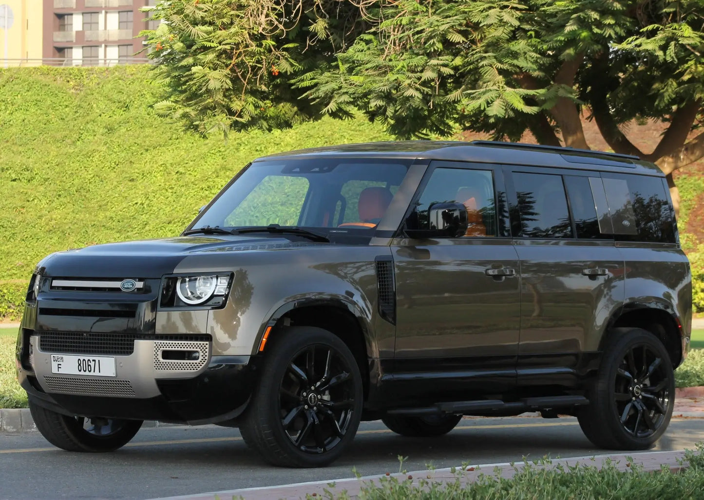 Land Rover Defender 2023 or similar - Golden Key Rent Car LLC