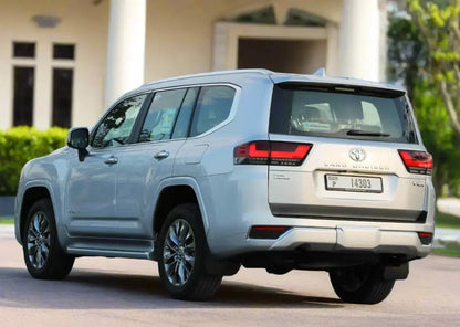 Toyota Land Cruser 300 VXR 2023 or similar - Golden Key Rent Car LLC