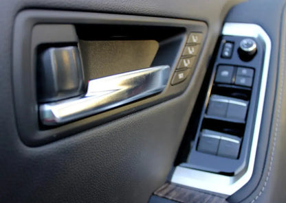 Toyota Land Cruser 300 VXR 2023 or similar - Golden Key Rent Car LLC